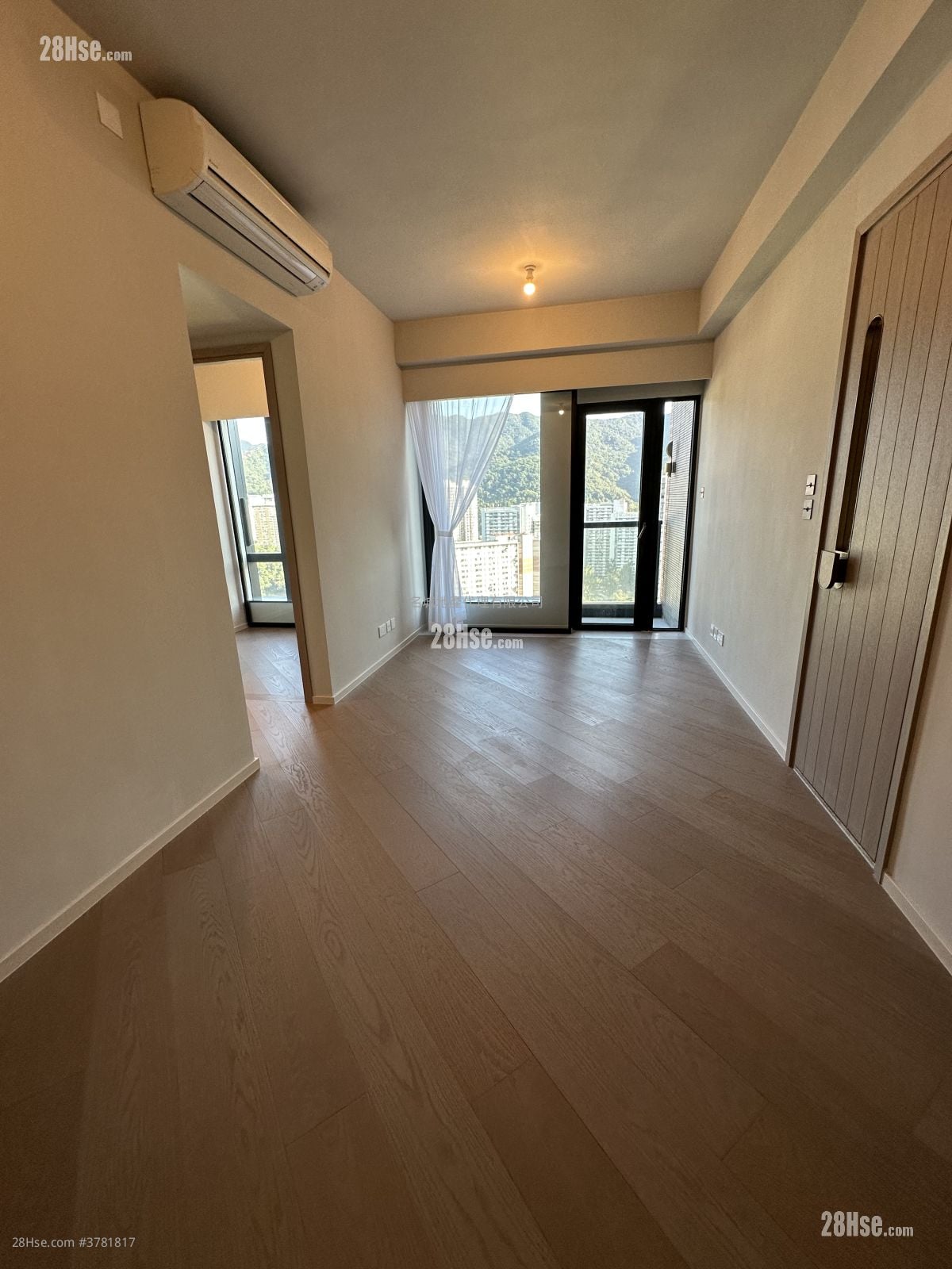 柏傲庄 售盘 3 房 663 平方尺