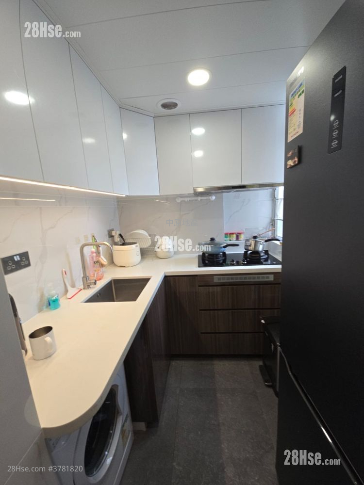 New Kwai Fong Gardens Sell 2 Bedrooms , 1 Bathroom 418 ft²