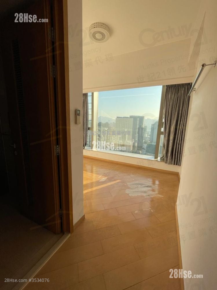 Chatham Gate Sell 4 Bedrooms , 4 Bathrooms 1,570 ft²