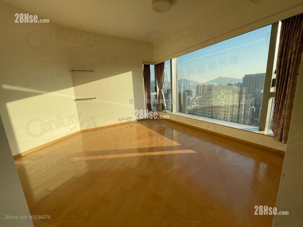 Chatham Gate Sell 4 Bedrooms , 4 Bathrooms 1,570 ft²