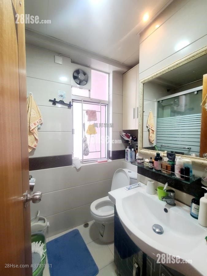 Tai Po Centre Sell 2 Bedrooms , 1 Bathroom 451 ft²