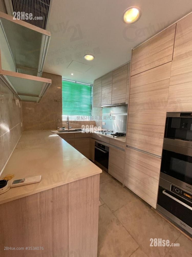 Chatham Gate Sell 4 Bedrooms , 4 Bathrooms 1,570 ft²