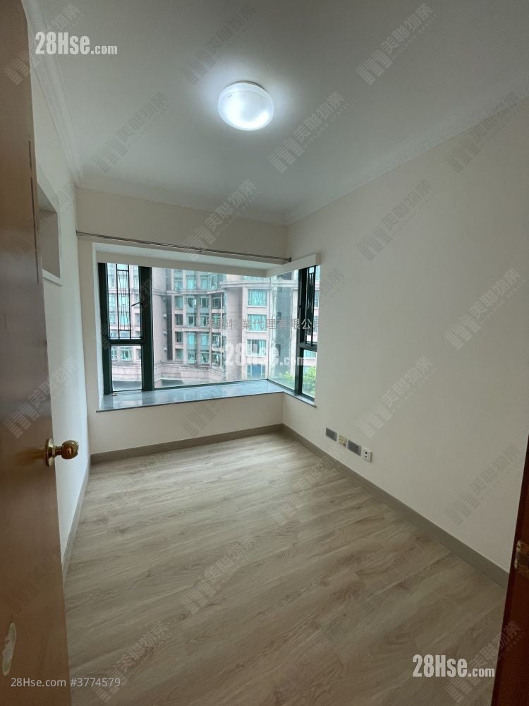 Baycrest Sell 2 Bedrooms , 1 Bathroom 601 ft²