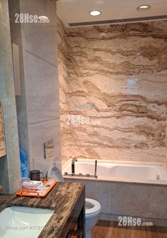 柏峦第一期 售盘 5+ 房 , 5+ 浴室 3,484 平方尺