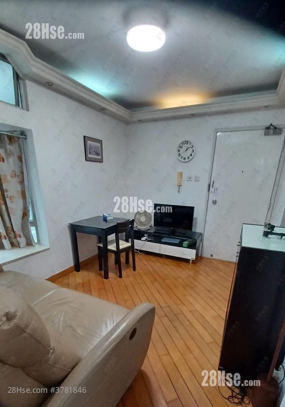 Greenfield Garden Rental 2 Bedrooms , 1 Bathroom 366 ft²