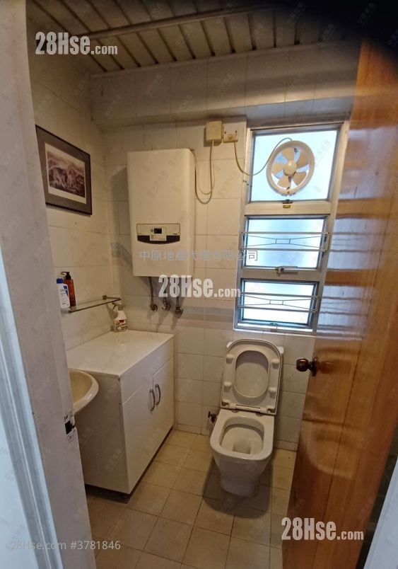 Greenfield Garden Rental 2 Bedrooms , 1 Bathroom 366 ft²