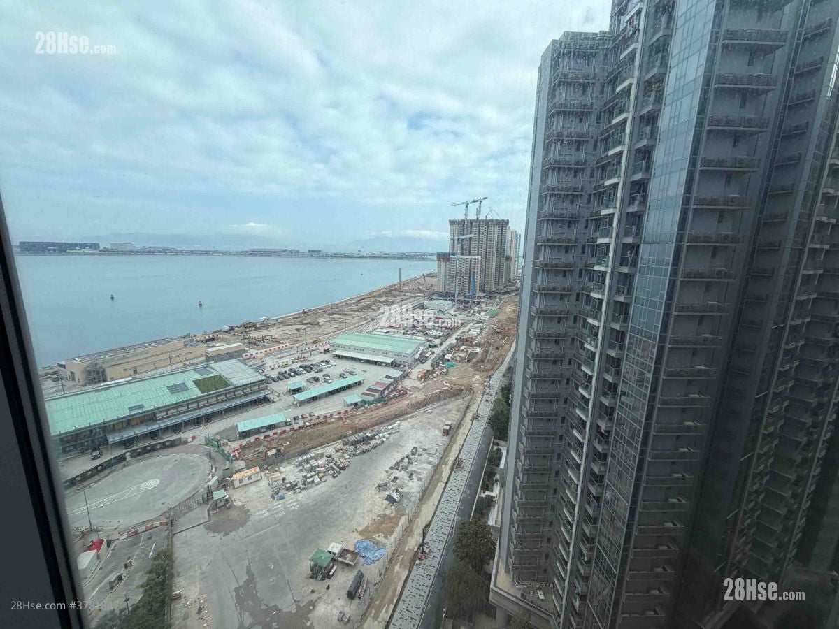 Century Link Sell 3 Bedrooms 641 ft²