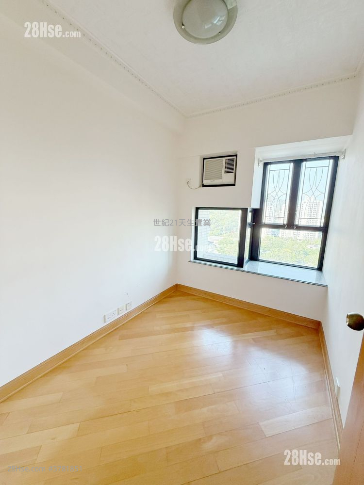 Aegean Coast Sell 4 Bedrooms , 2 Bathrooms 742 ft²