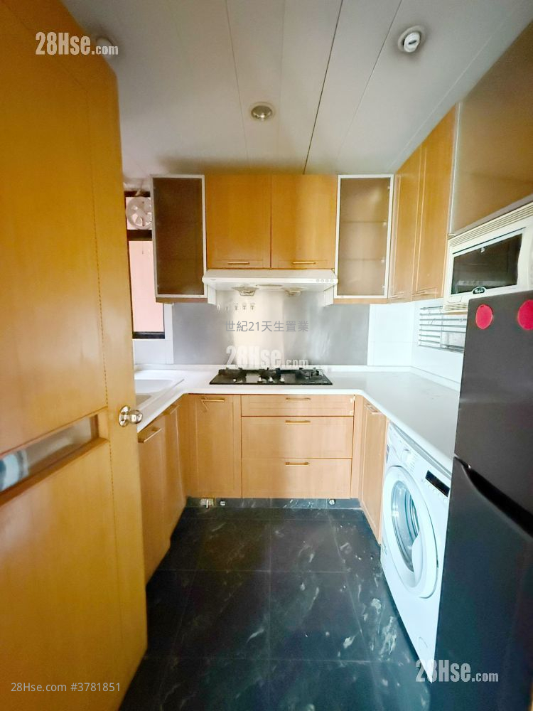 Aegean Coast Sell 4 Bedrooms , 2 Bathrooms 742 ft²