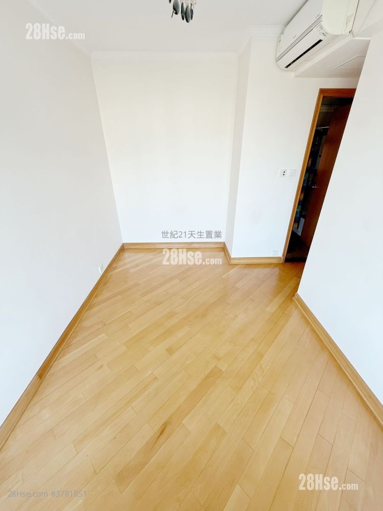 Aegean Coast Sell 4 Bedrooms , 2 Bathrooms 742 ft²