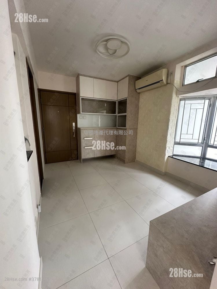 Greenfield Garden Rental 2 Bedrooms , 1 Bathroom 383 ft²