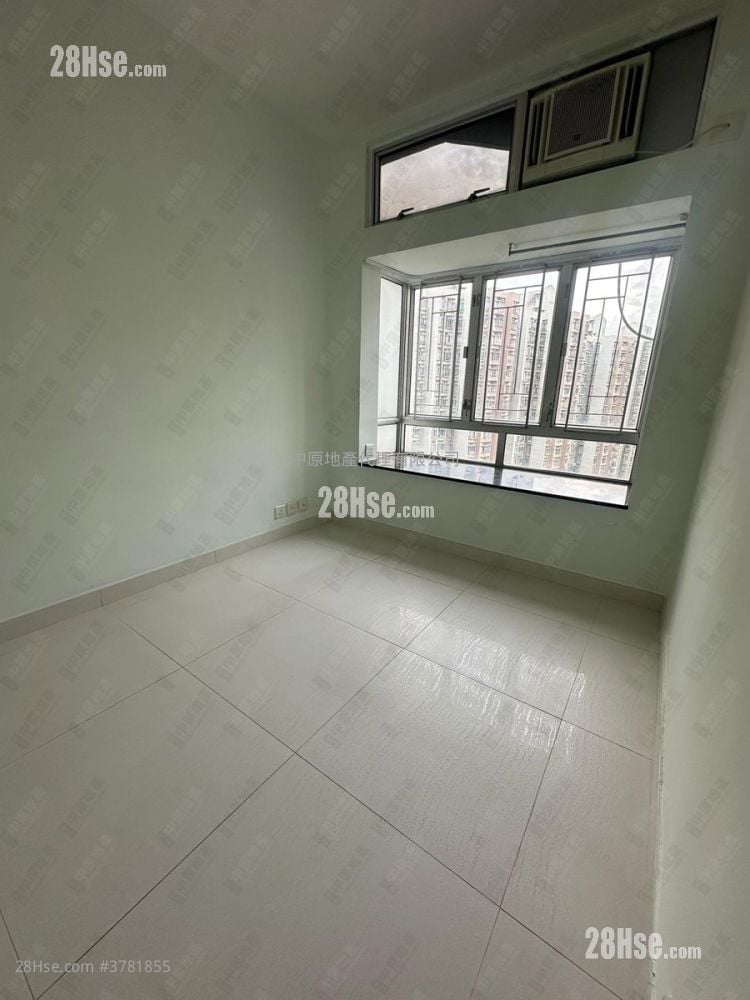 Greenfield Garden Rental 2 Bedrooms , 1 Bathroom 383 ft²