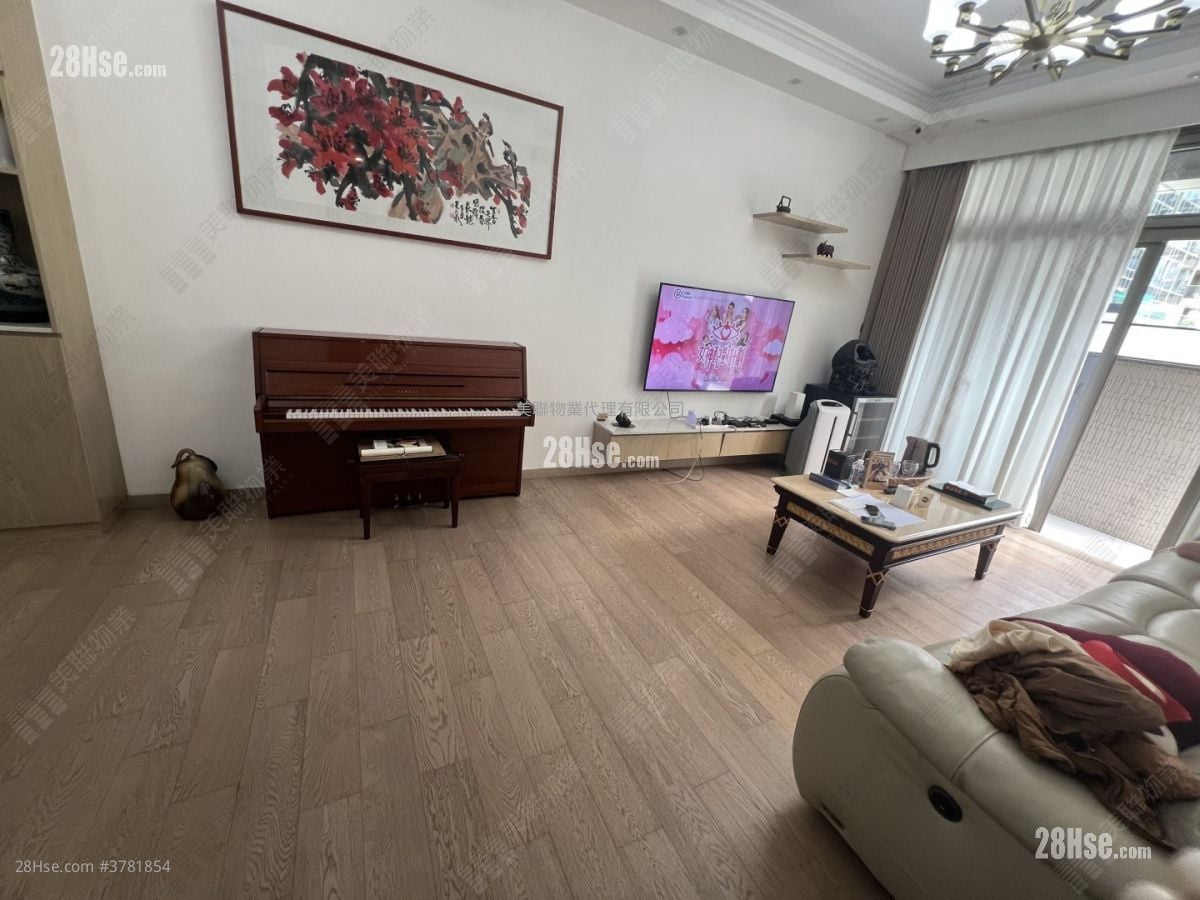 The Horizon Sell 4 Bedrooms , 2 Bathrooms 1,471 ft²