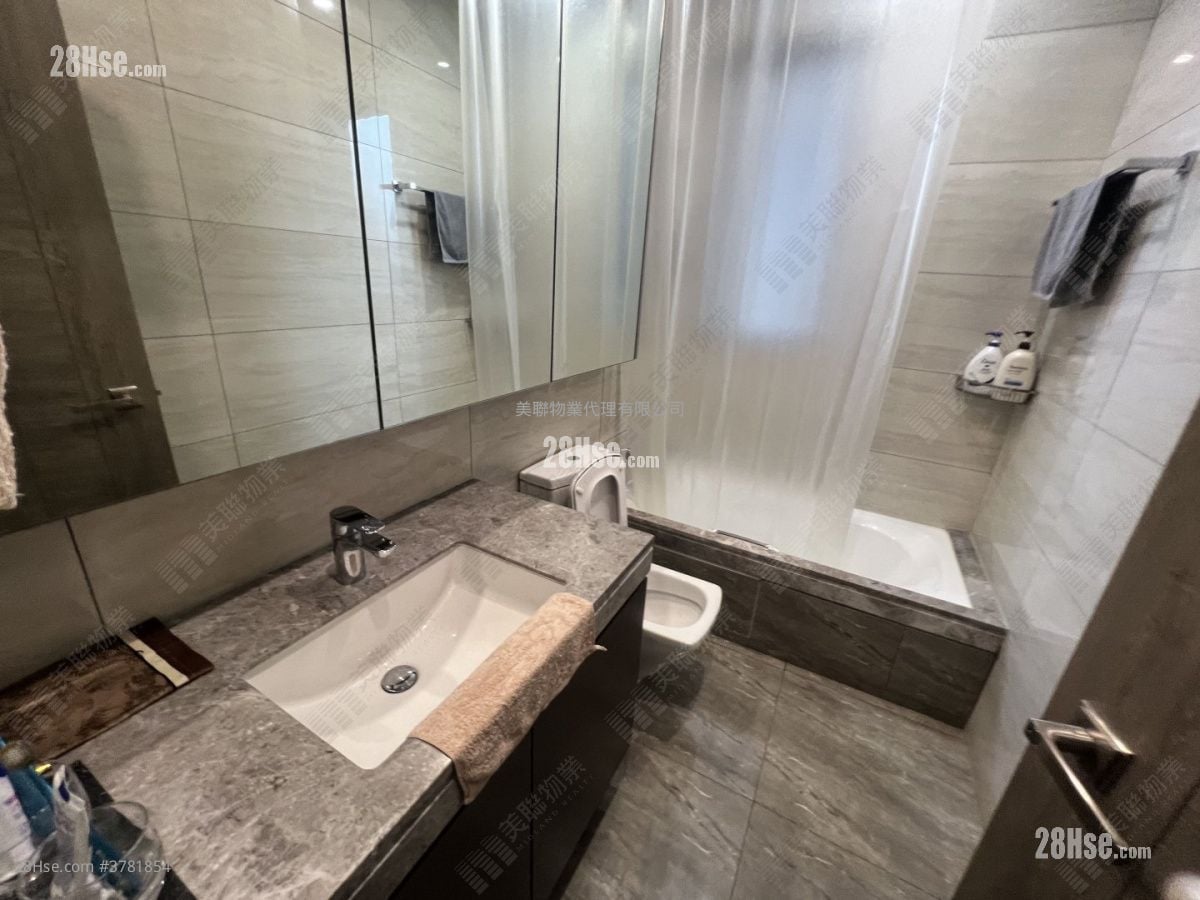 The Horizon Sell 4 Bedrooms , 2 Bathrooms 1,471 ft²