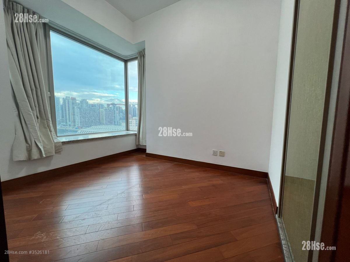 The Coronation Sell 1 Bedroom , 1 Bathroom 496 ft²