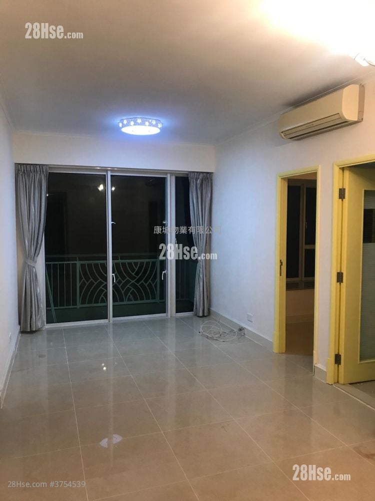 首都 租盘 3 房 , 2 浴室 704 平方尺