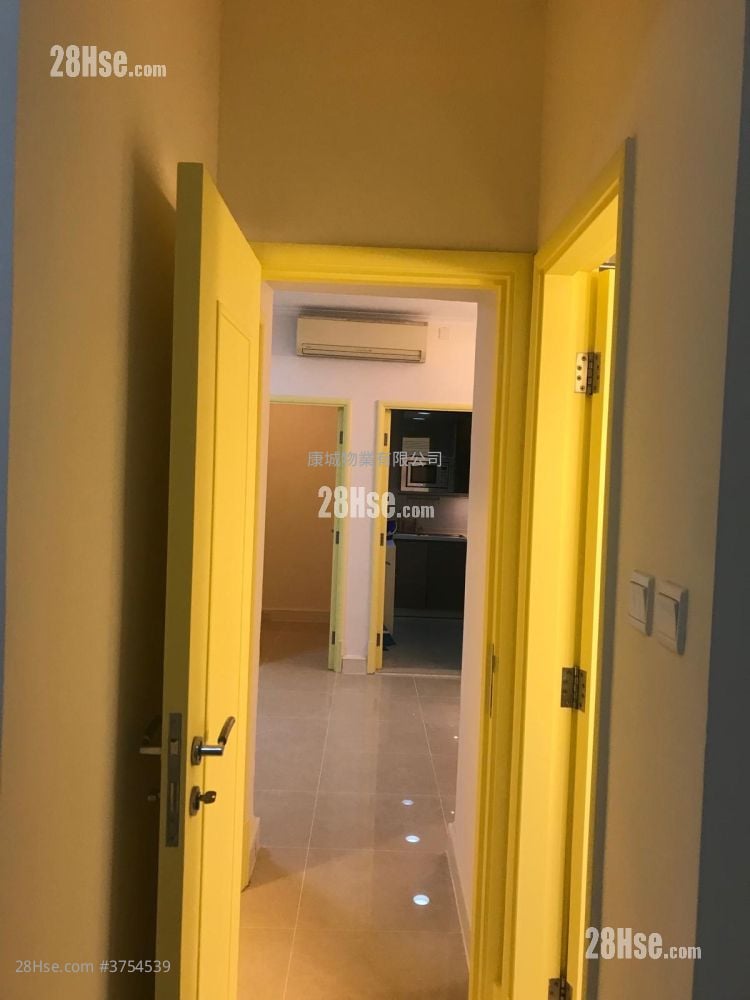 首都 租盘 3 房 , 2 浴室 704 平方尺