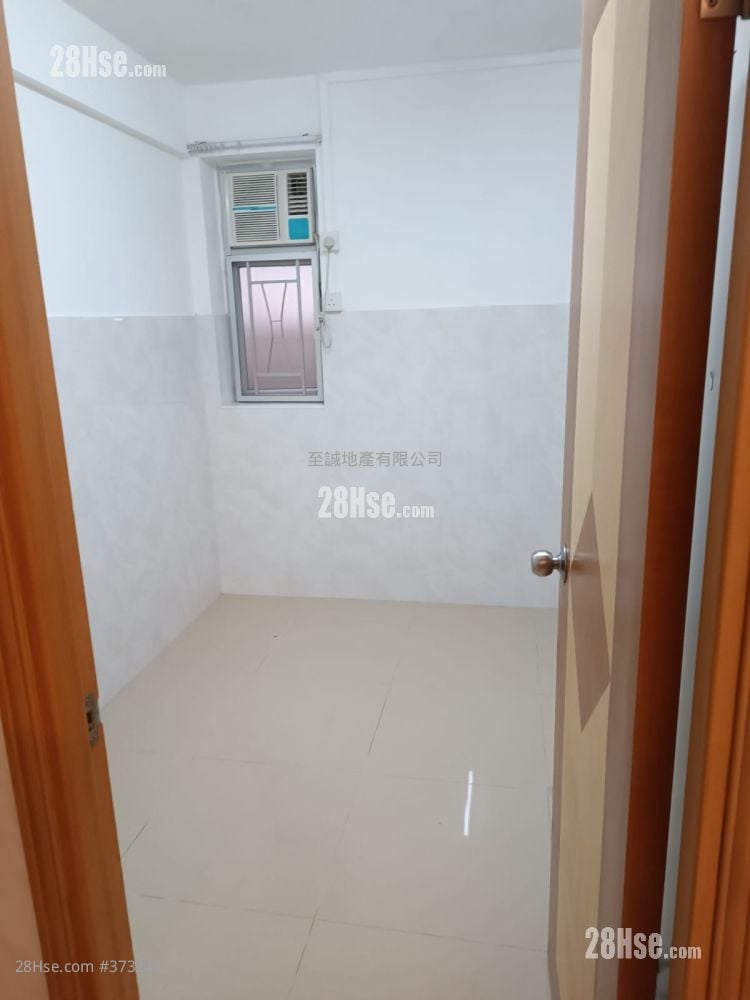 村屋 租盘 2 房 , 1 浴室