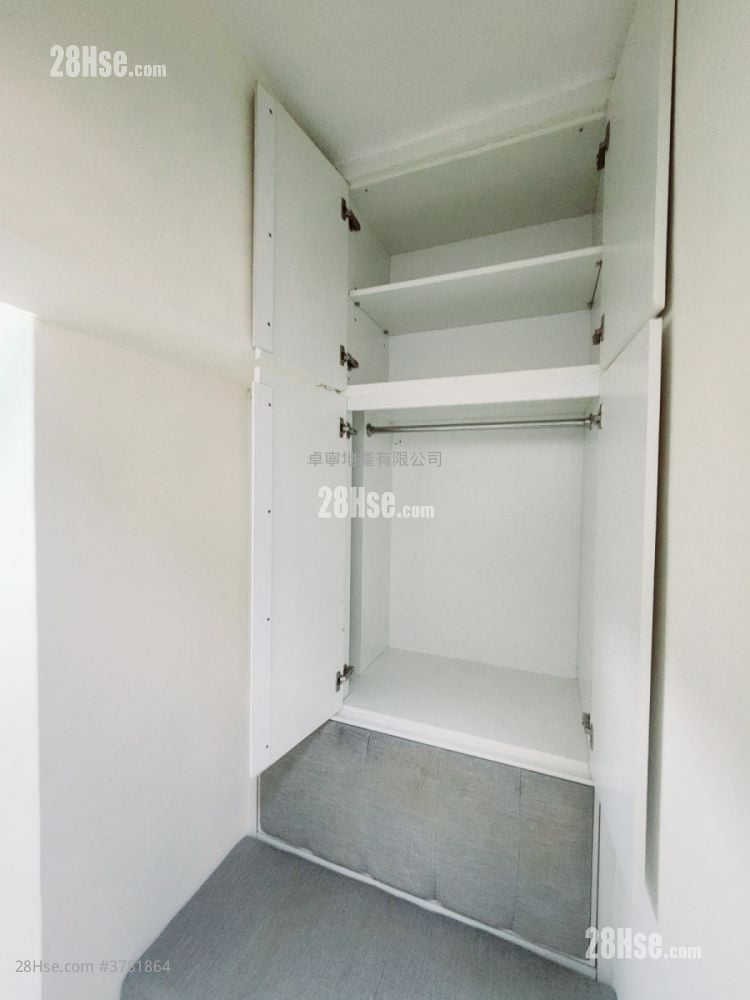 Apartment Rental 160 ft²