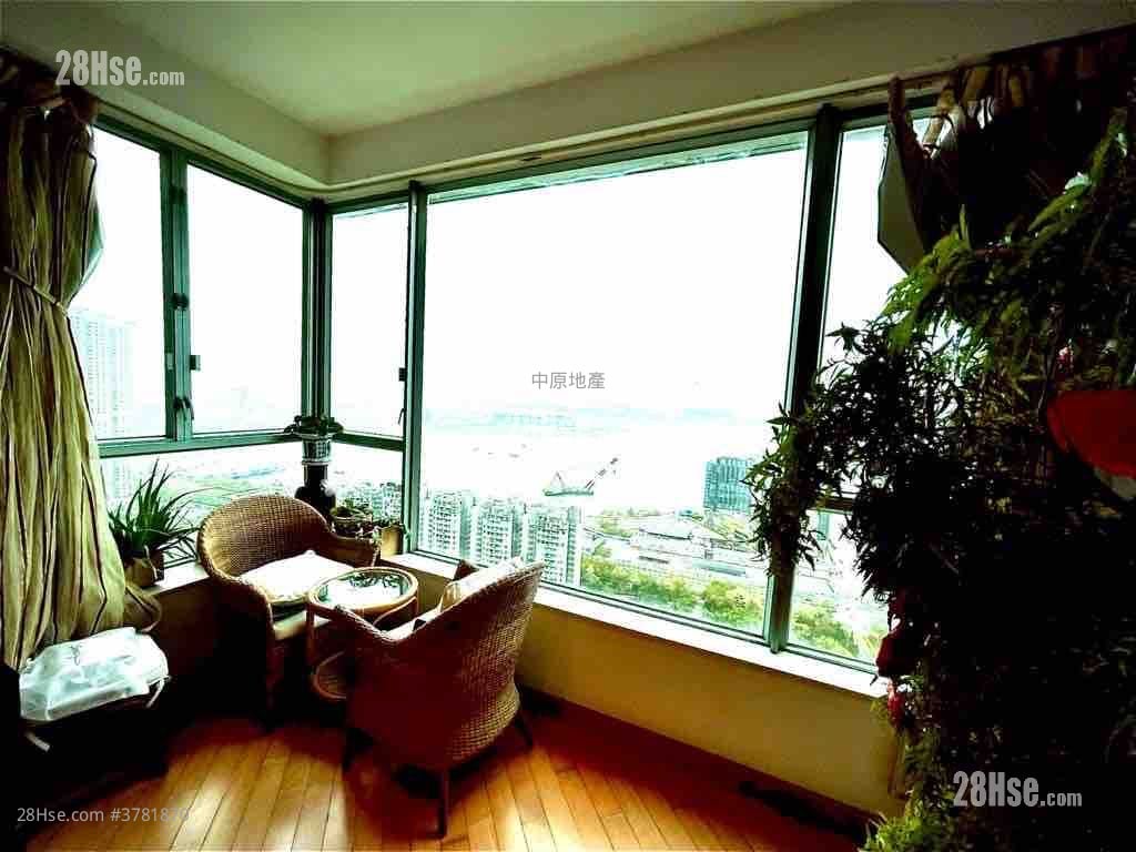 Coastal Skyline Sell 3 Bedrooms 911 ft²