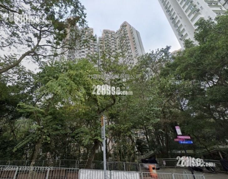 Mount Parker Lodge Sell 3 Bedrooms , 2 Bathrooms 556 ft²