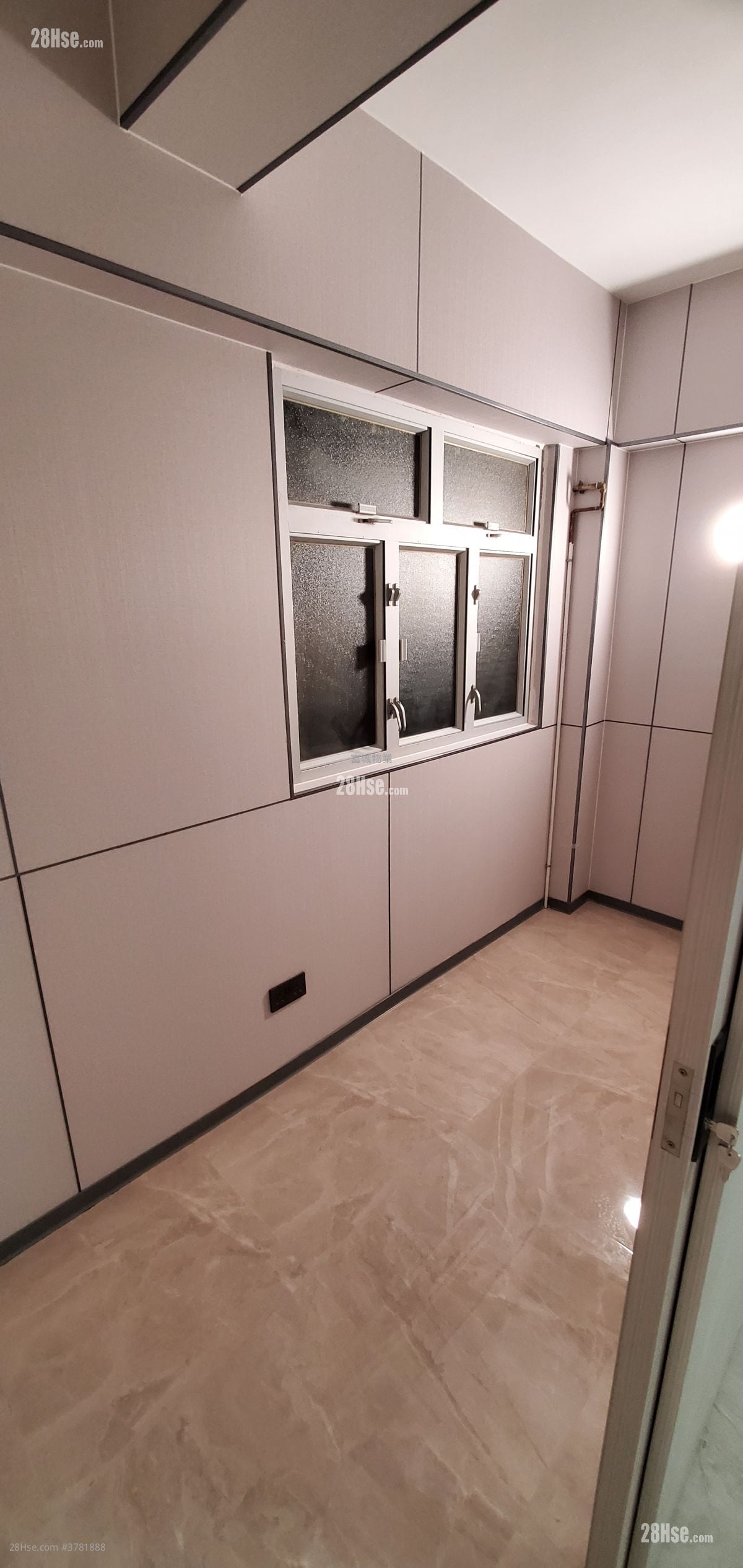 Wing Sing Building Rental 3 Bedrooms , 1 Bathroom 319 ft²