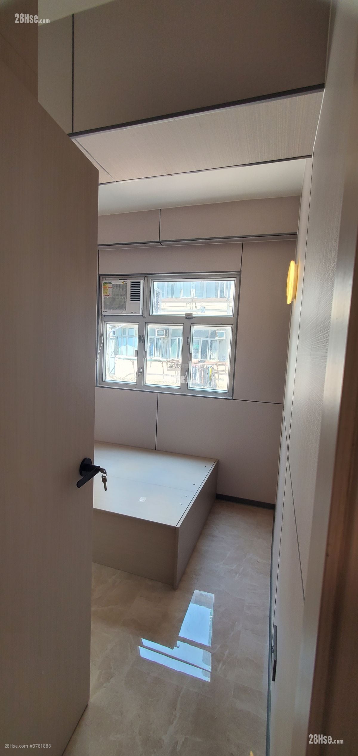 Wing Sing Building Rental 3 Bedrooms , 1 Bathroom 319 ft²