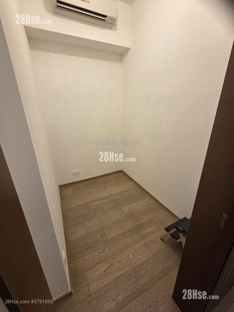 The Met. Acappella Rental 2 Bedrooms , 1 Bathroom 399 ft²