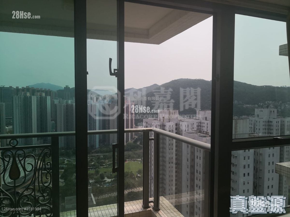 Residence Oasis Sell 3 Bedrooms 850 ft²