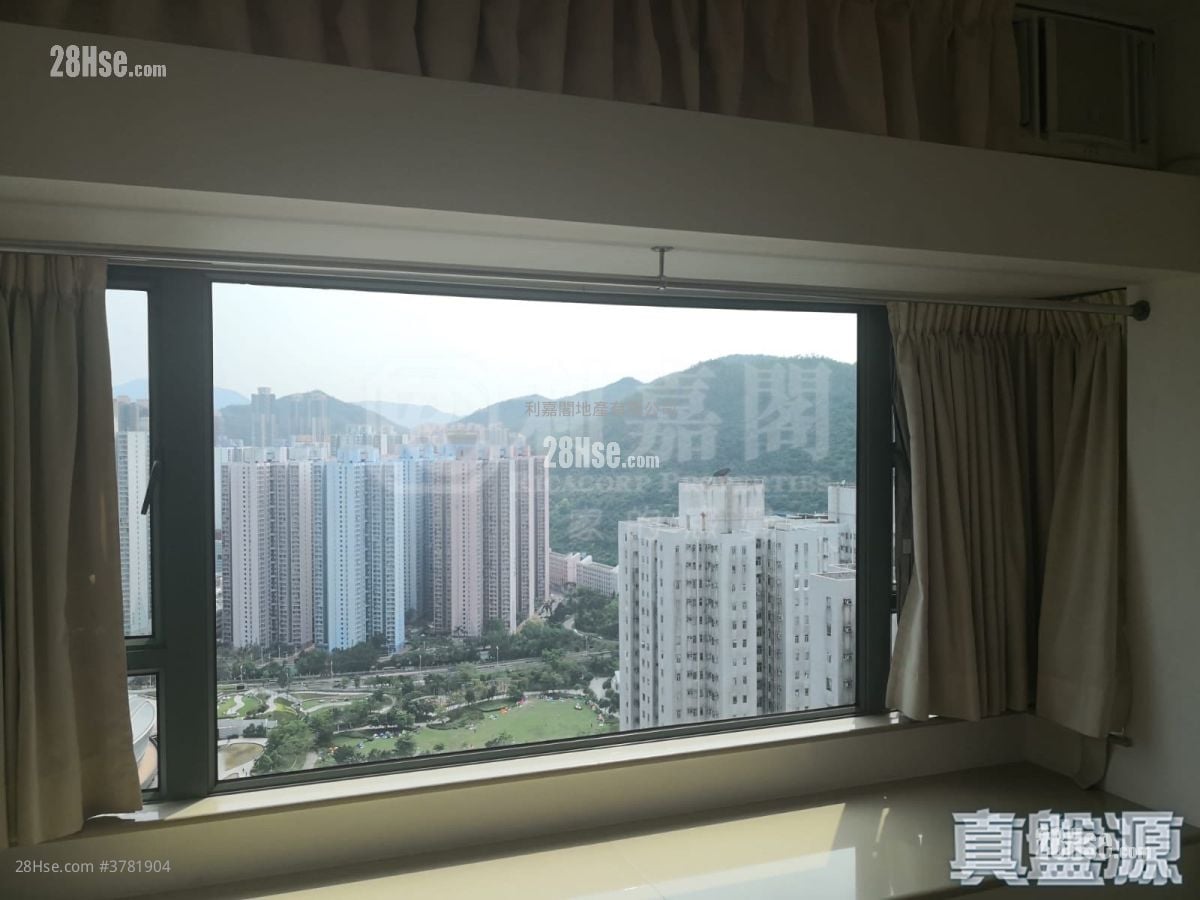 Residence Oasis Sell 3 Bedrooms 850 ft²