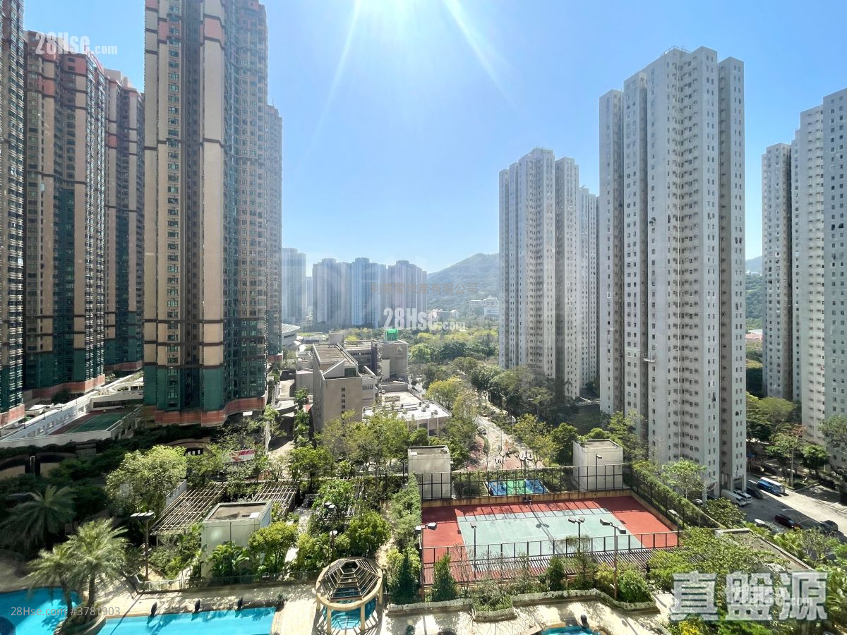 Residence Oasis Sell 3 Bedrooms , 2 Bathrooms 745 ft²