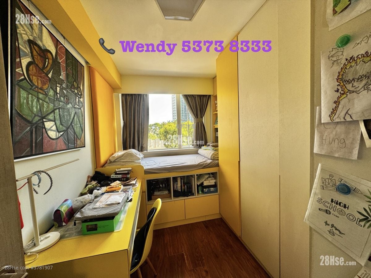 Avon Court Sell 3 Bedrooms , 2 Bathrooms 926 ft²