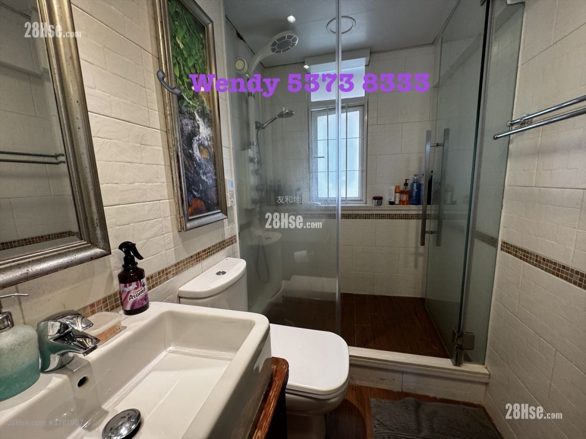 Avon Court Sell 3 Bedrooms , 2 Bathrooms 926 ft²