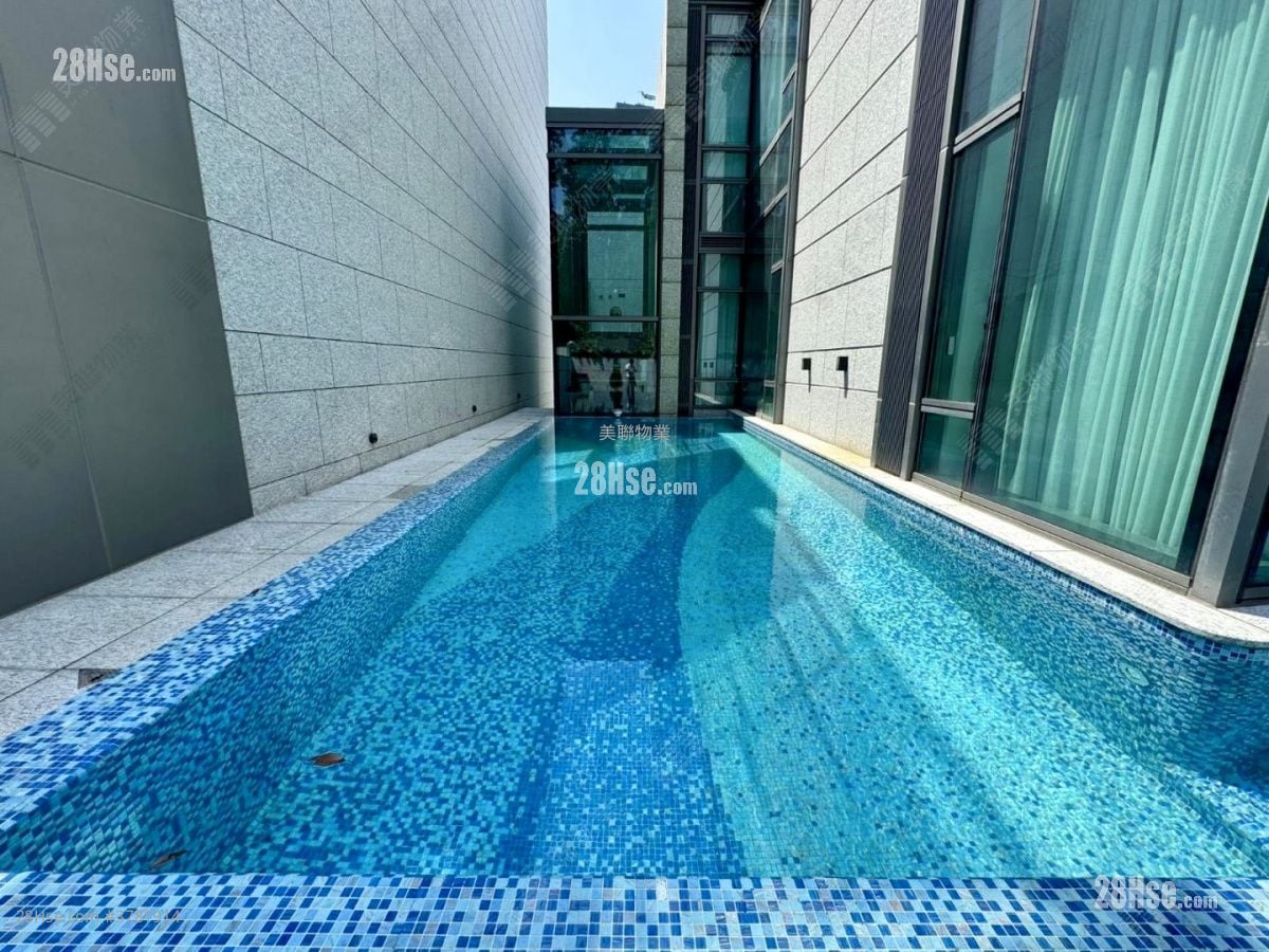 Le Pont Rental 5+ Bedrooms , 5+ Bathrooms 4,860 ft²