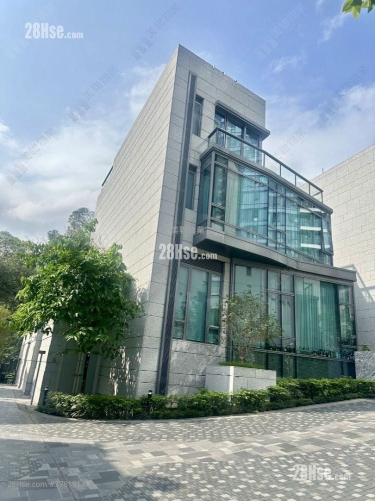 Le Pont Rental 5+ Bedrooms , 5+ Bathrooms 4,860 ft²