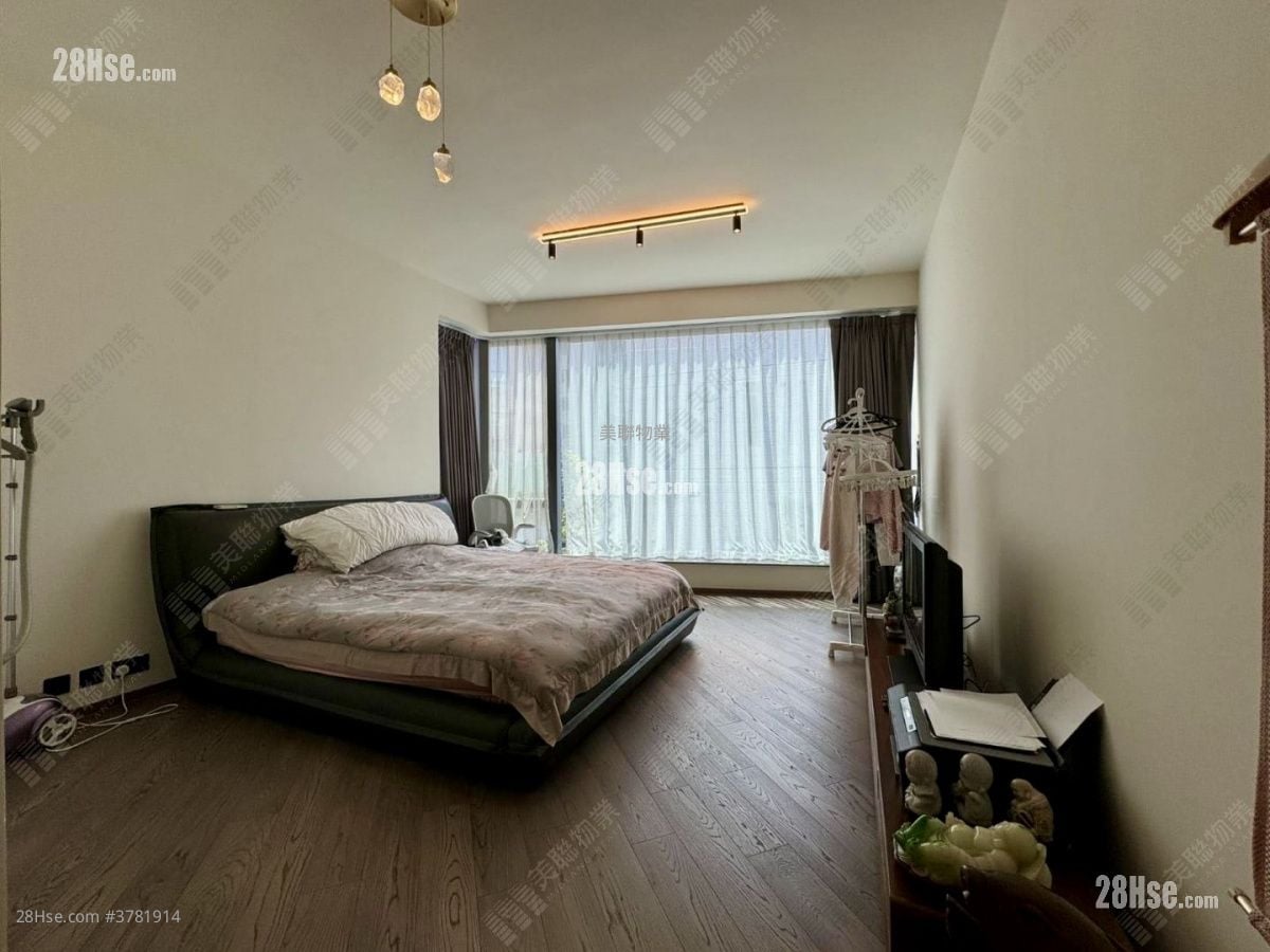 Le Pont Rental 5+ Bedrooms , 5+ Bathrooms 4,860 ft²