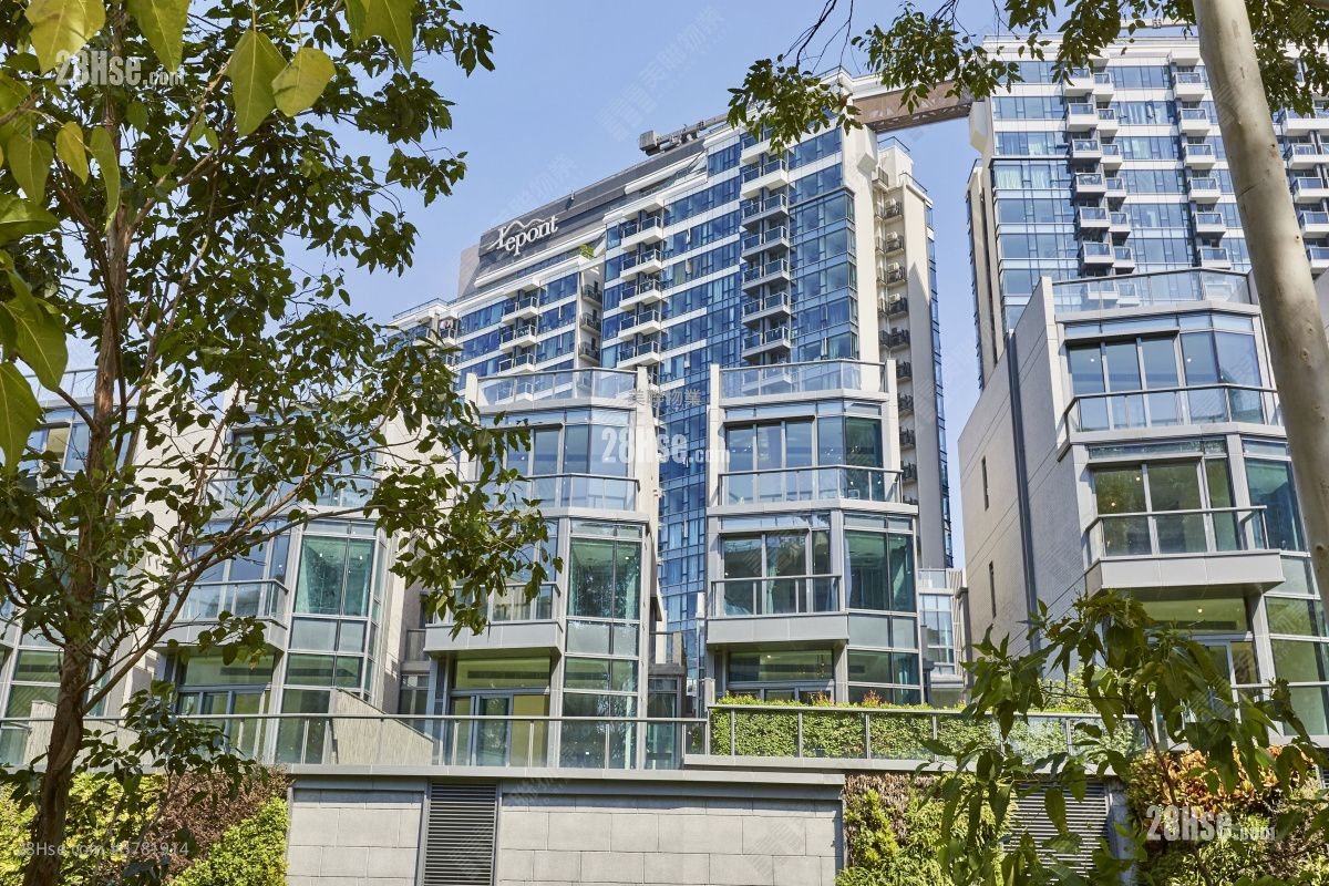 Le Pont Rental 5+ Bedrooms , 5+ Bathrooms 4,860 ft²