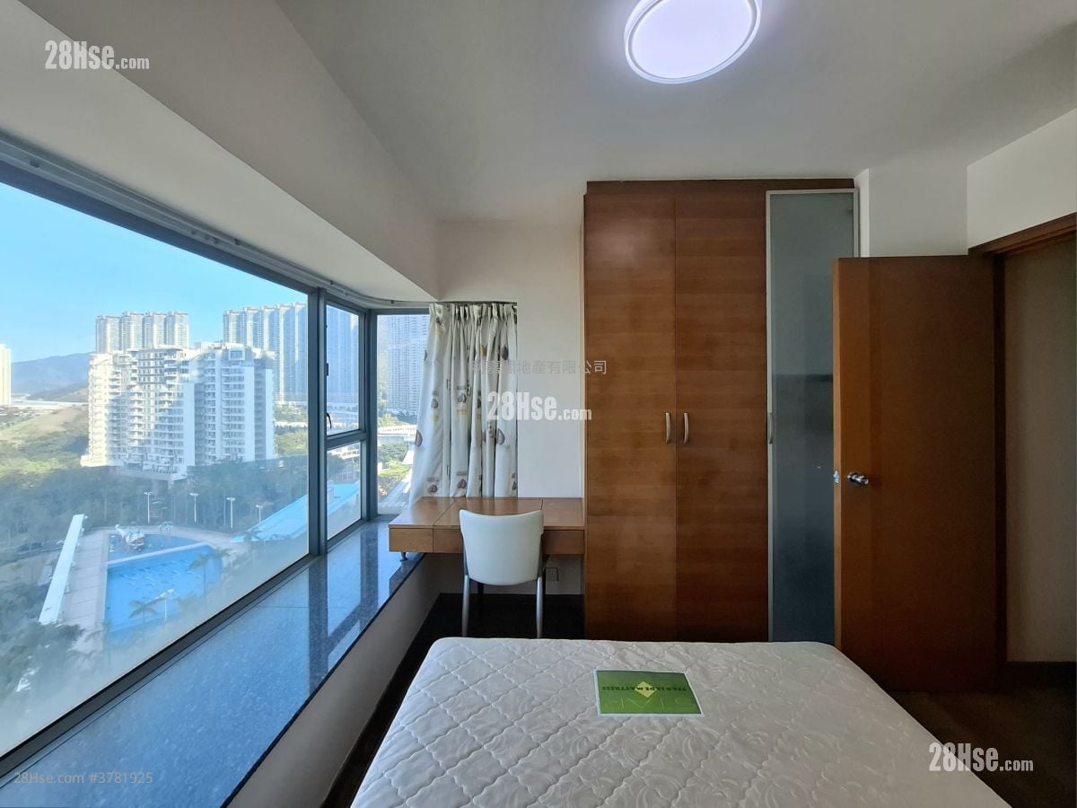 Seaview Crescent Rental 2 Bedrooms , 1 Bathroom 562 ft²