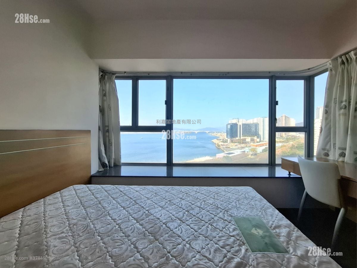 Seaview Crescent Rental 2 Bedrooms , 1 Bathroom 562 ft²