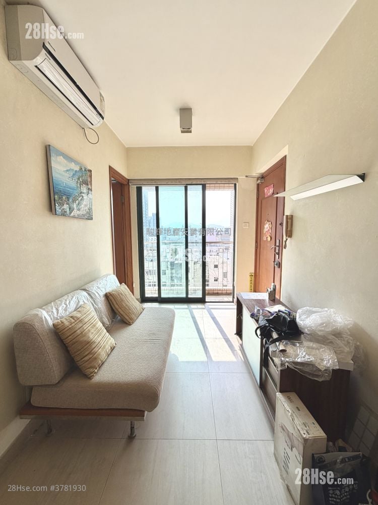 Yau On Court Sell 2 Bedrooms , 1 Bathroom 318 ft²