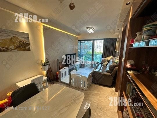 峻峦 售盘 3 房 716 平方尺