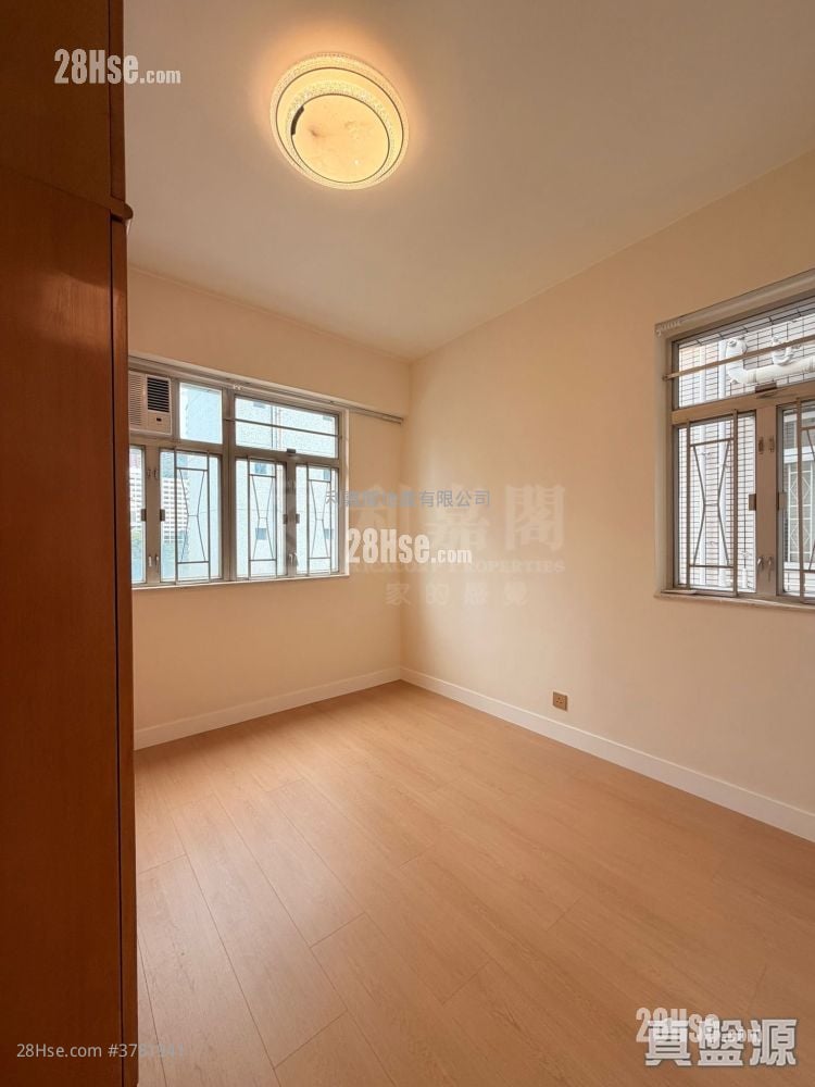 Mayson Garden Building Sell 2 Bedrooms 440 ft²