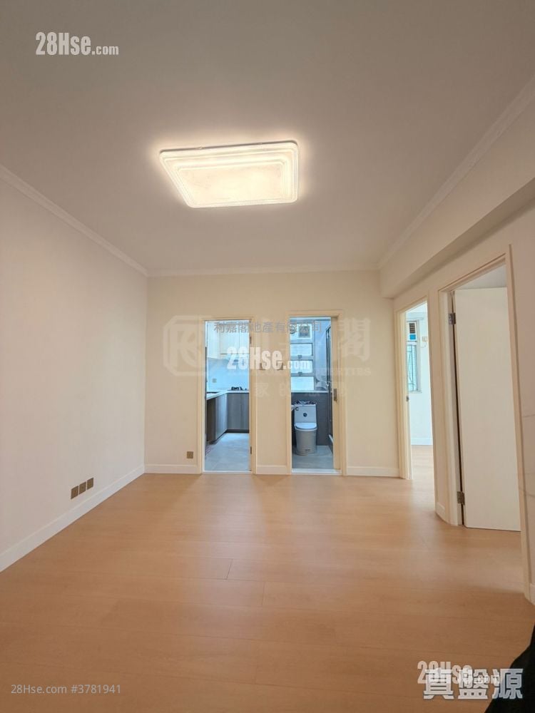 Mayson Garden Building Sell 2 Bedrooms 440 ft²