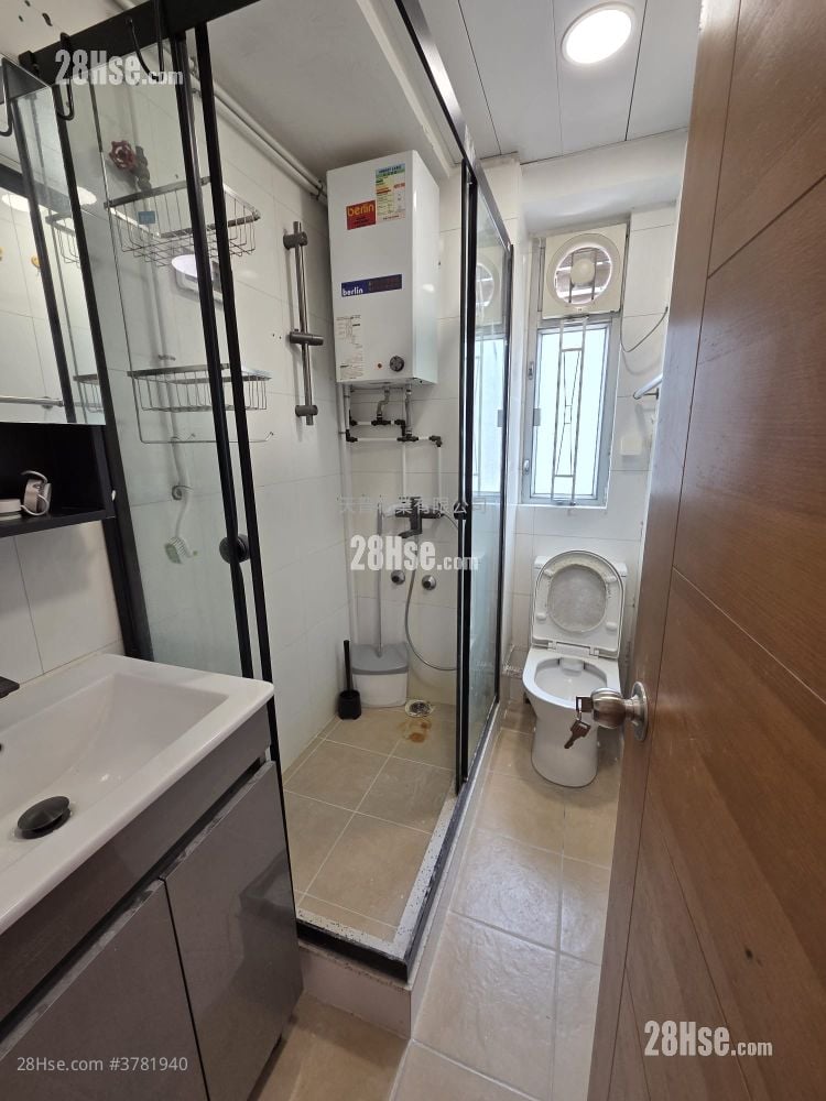 Whampoa Estate Sell 3 Bedrooms , 1 Bathroom 490 ft²