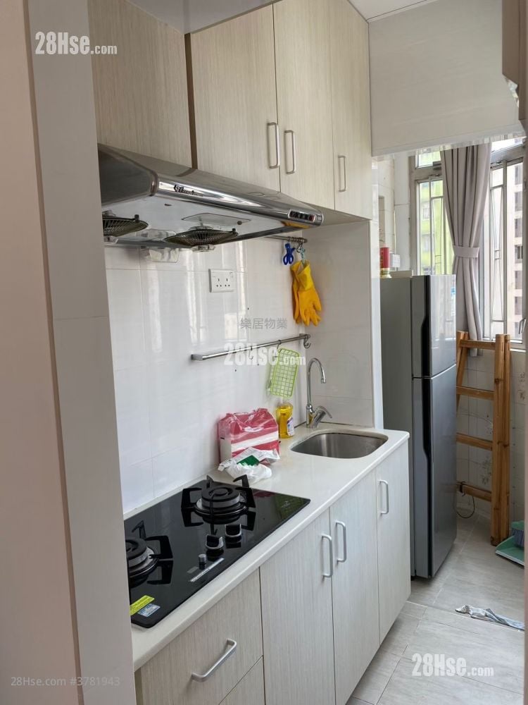 富满大厦 售盘 2 房 , 1 浴室 352 平方尺