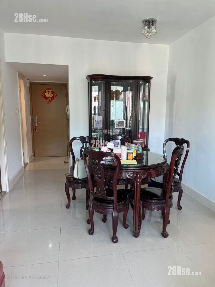 城中駅 售盘 2 房 , 1 浴室 513 平方尺