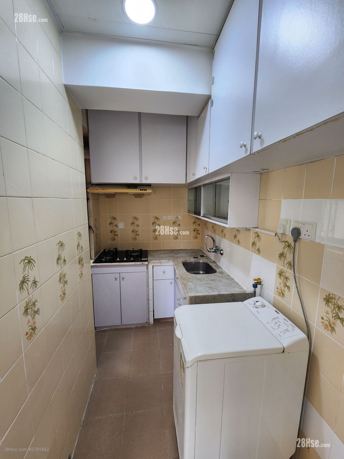 伟华中心 售盘 2 房 , 1 浴室 308 平方尺