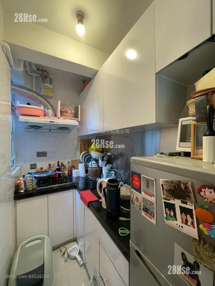 Ko Nga Court Sell 311 ft²