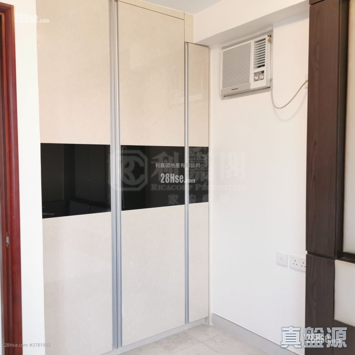 City Garden Sell 3 Bedrooms 568 ft²