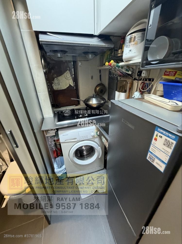 Hang Wan House Sell 1 Bedroom , 1 Bathroom 216 ft²